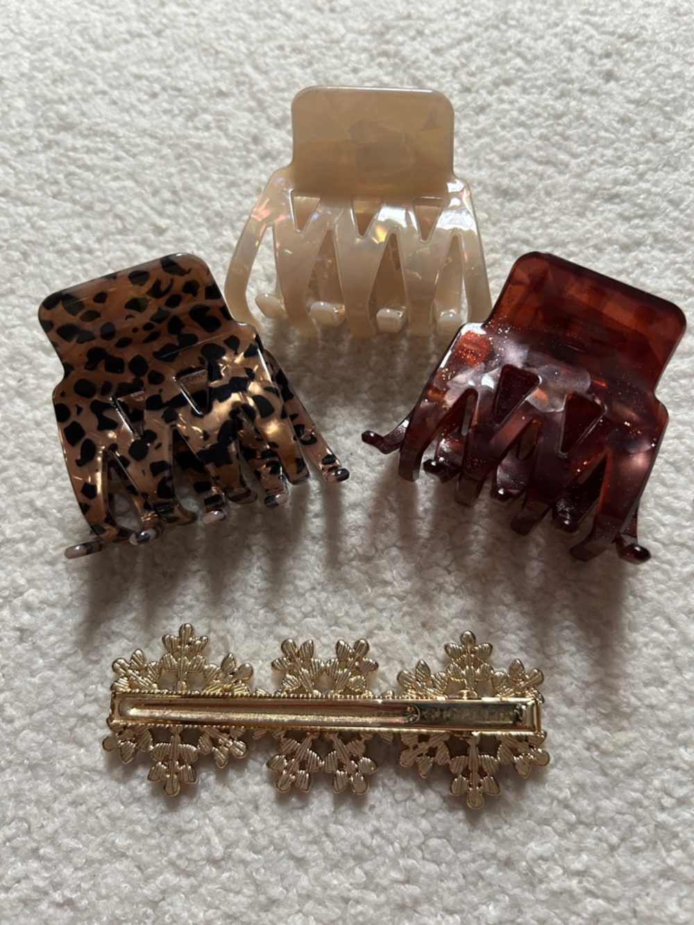 Sugarfix Pearl Snowflake Hair Clip & Bundle - Picture 2 of 3